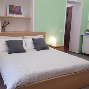 Alyssa House Отель типа 